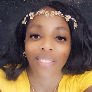 Meet your Posher, Lovelymari